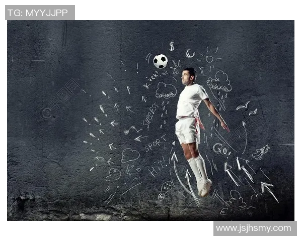 足球明星黑白临摹艺术作品展现球场风采与激情的完美结合